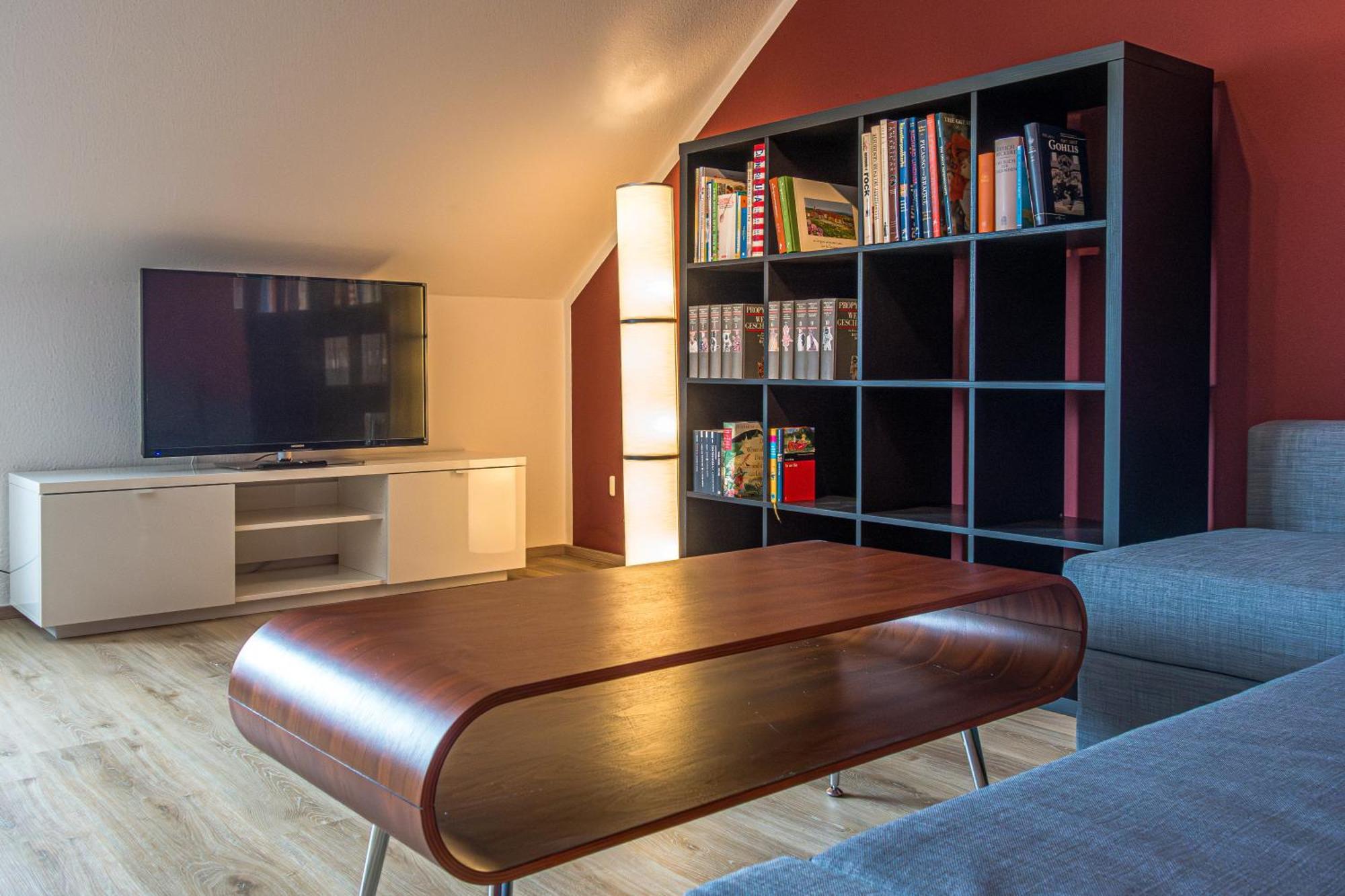 Gemuetliche Und Zentrale Dachwohnung Mit Parkplatz Und Netflix Apartment