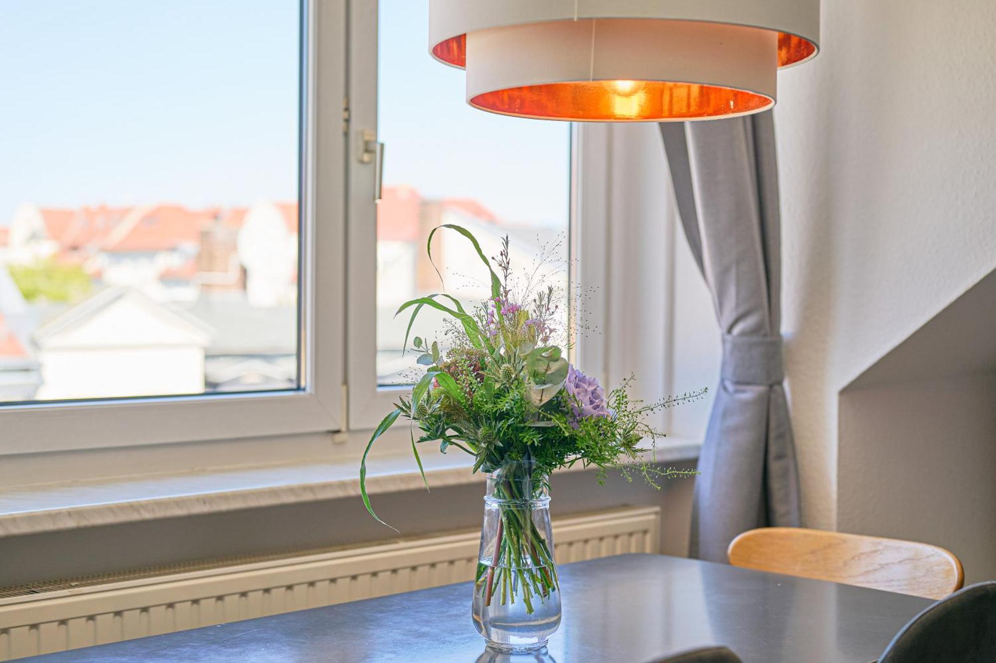 Gemuetliche Und Zentrale Dachwohnung Mit Parkplatz Und Netflix Apartment